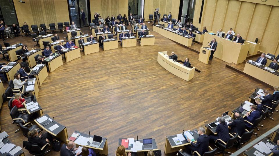 1050. Bundesrat Plenum