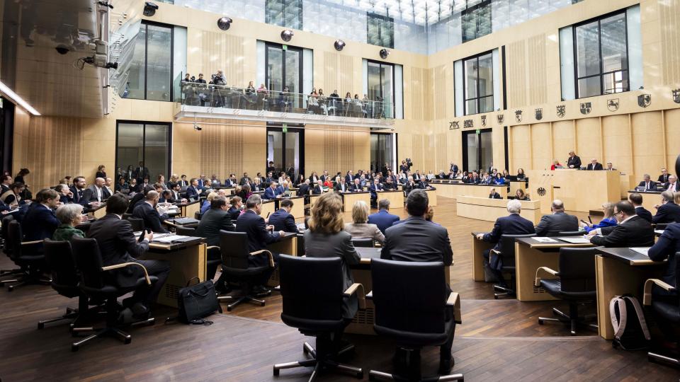 1052. Bundesrat Plenum