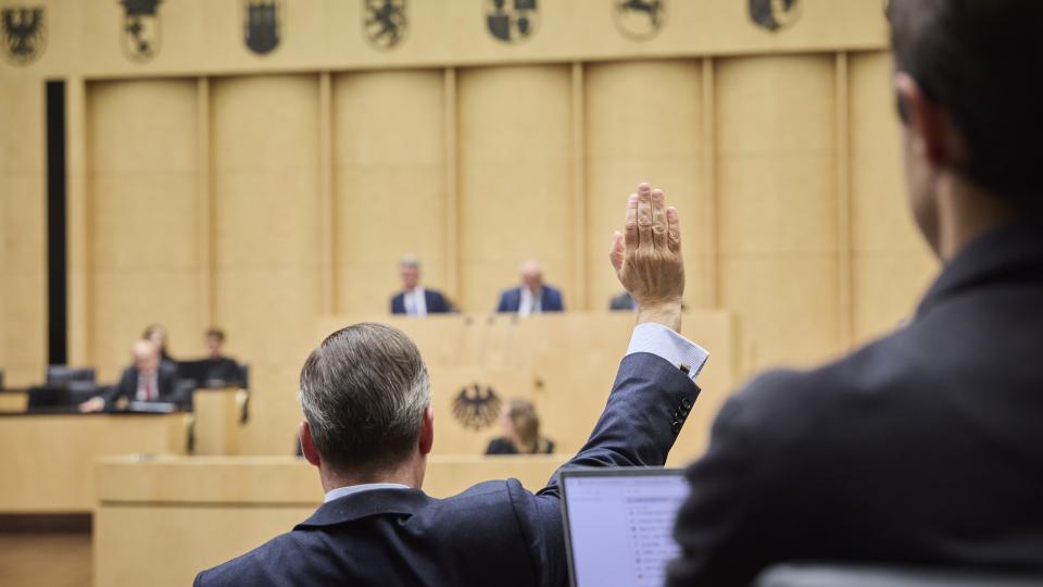 1054. Sitzung des Bundesrates, Abstimmung